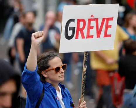 France Preparing for Major Strike Action Amid Deepening Political Crisis